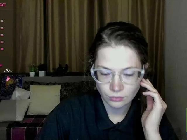 Freechat Aliciafolow009 on BongaCams