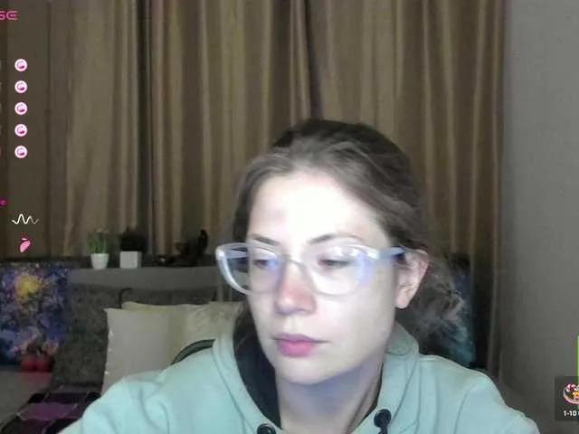 Freechat Aliciafolow009 on BongaCams