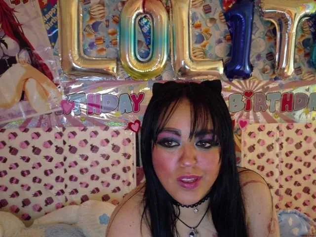 Offline AlizeHentaiMeow on BongaCams