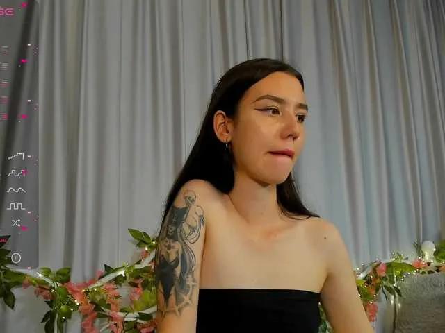 Offline Amelia-skyy on BongaCams