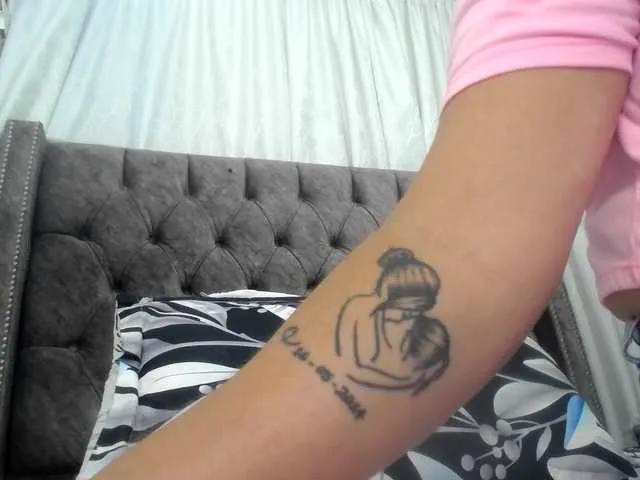 Offline ANA-BULLOCK- on BongaCams