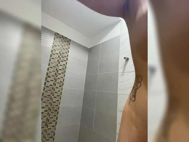 Offline ArielMoore on BongaCams