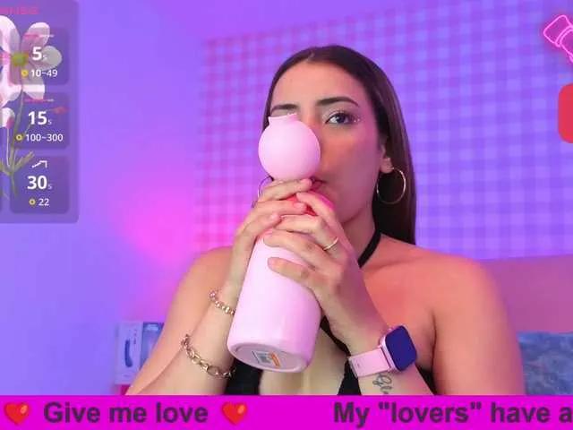 Offline BellaSaint on BongaCams