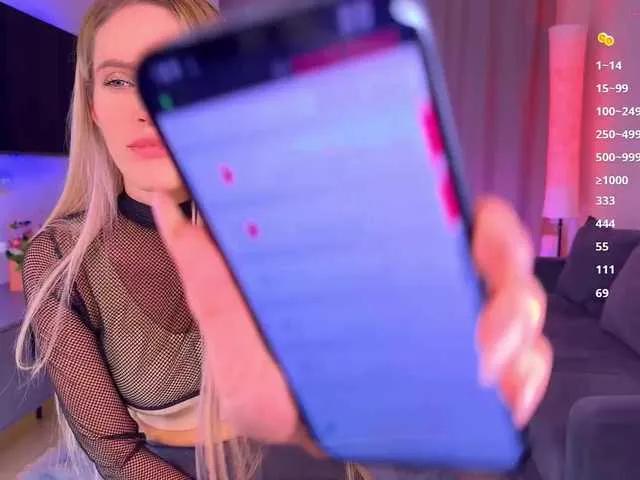 Offline BlushMikki on BongaCams