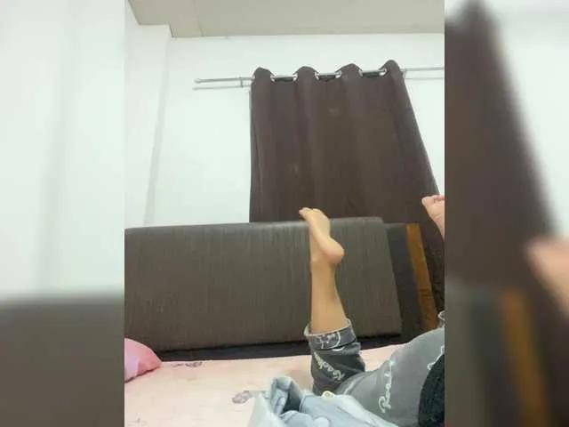 Freechat candicelovee on BongaCams