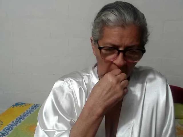 Offline candy-mature on BongaCams