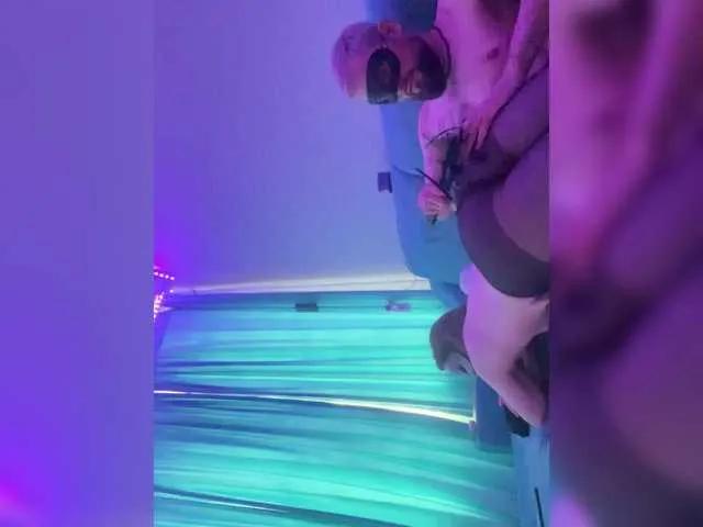 Offline Cherry-lips on BongaCams