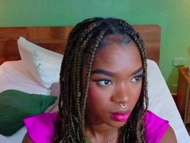 Offline Chocolatte-dreams on BongaCams