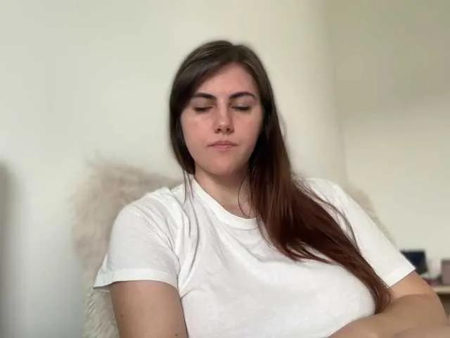 Freechat claireheart on BongaCams