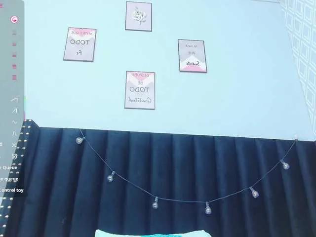 Offline colombiamommy on BongaCams