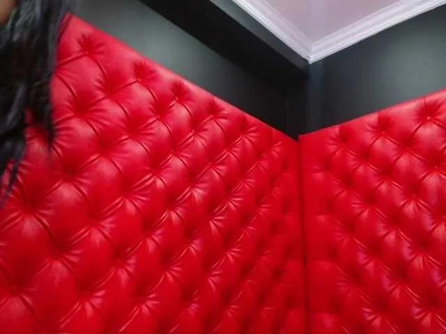 Offline CrystalBrooke3x on BongaCams