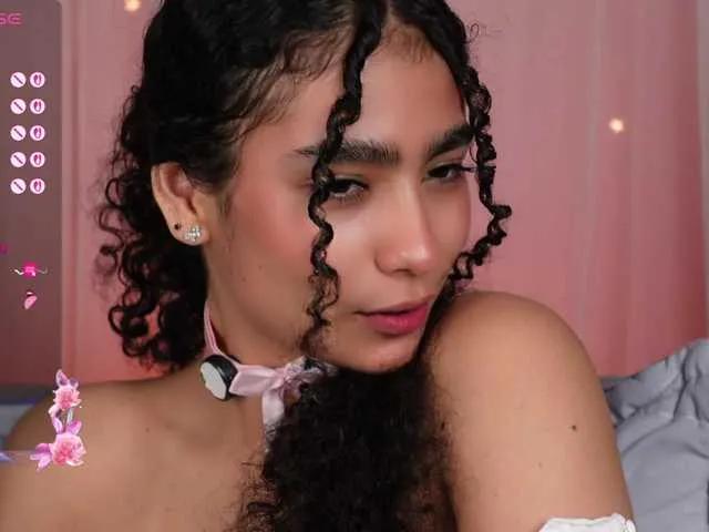 Offline curlysexi on BongaCams