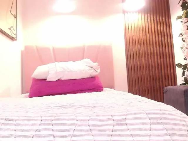 Freechat Daneshka-Heart on BongaCams