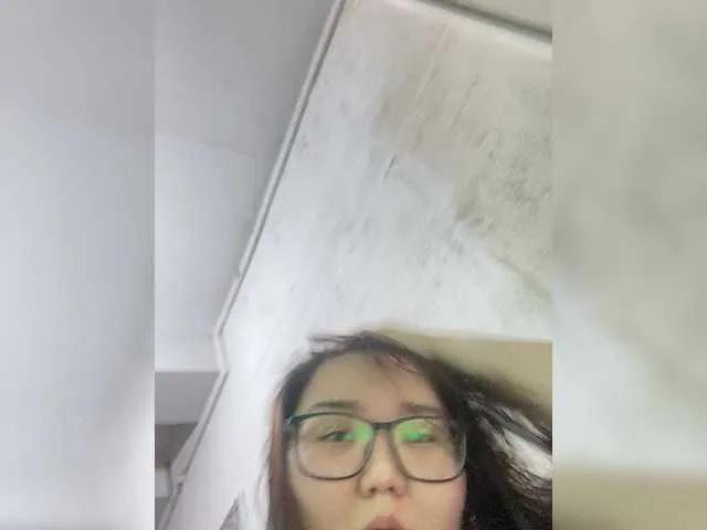 Offline DebbieLu on BongaCams