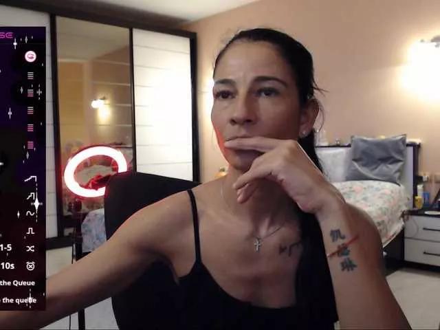 Offline DelicateKiss on BongaCams