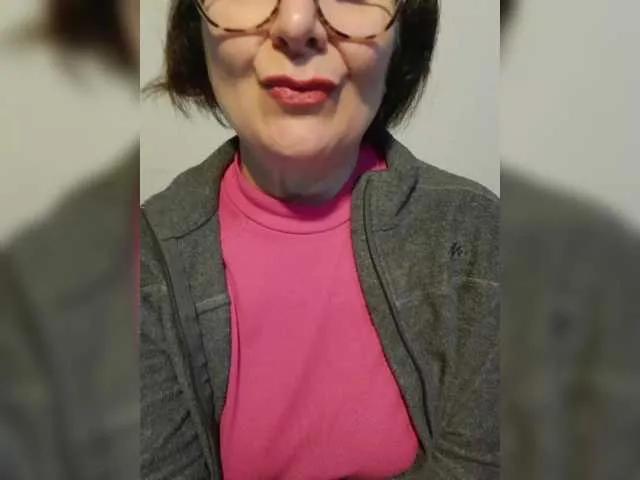 BongaCams ElitalianMilf is Freechat ElitalianMilf — Brain, when man want to make me happy, attention, kindness, generosity