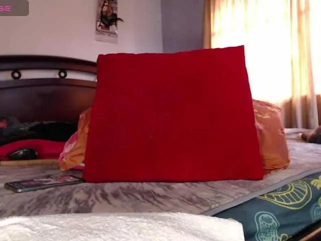 Offline EmmaHenderson on BongaCams