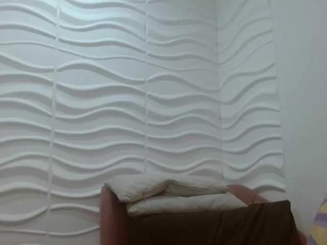 Offline Evamills on BongaCams