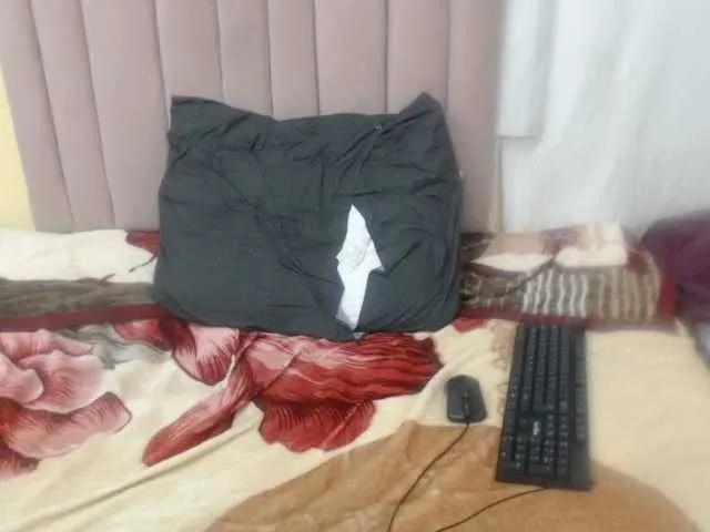 Offline Fatassboodyxx on BongaCams