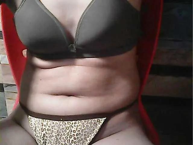 Freechat flowerhairypinay on BongaCams