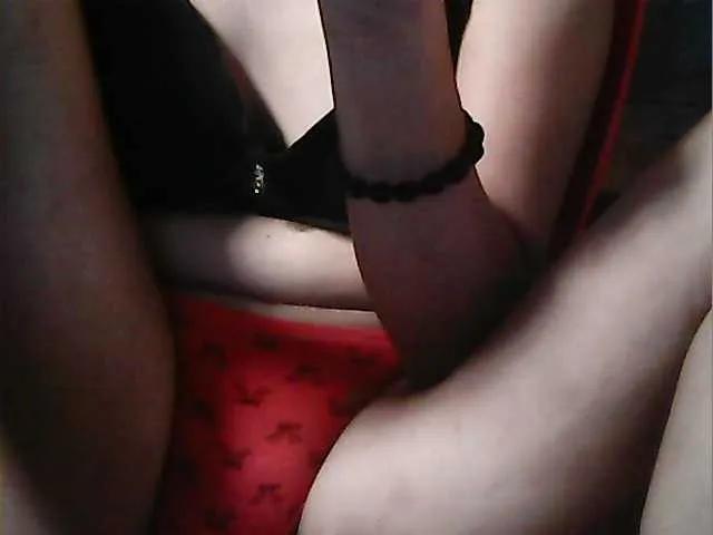 Freechat flowerhairypinay on BongaCams