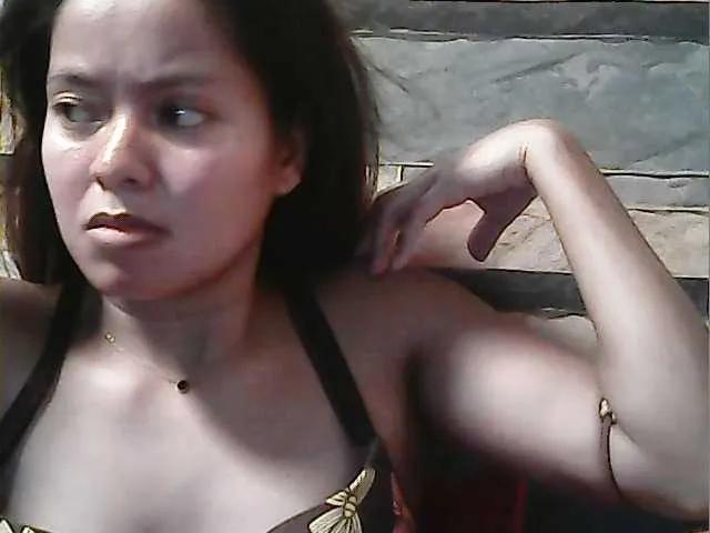 Freechat flowerhairypinay on BongaCams