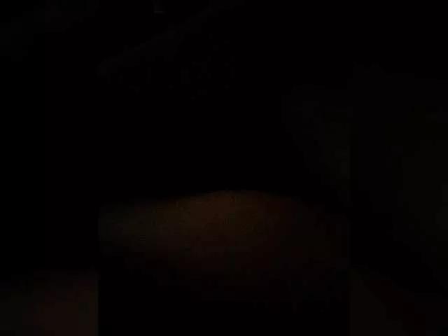 Offline Frakonga on BongaCams