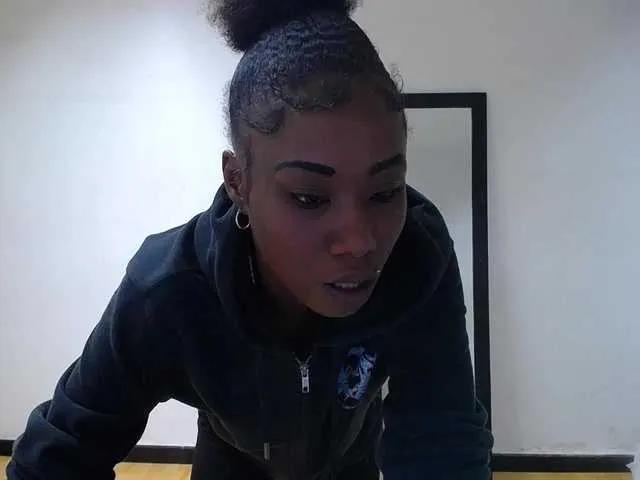 Offline goldenn-ass on BongaCams