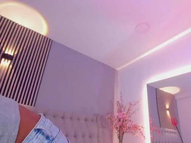 Offline GysellHanson on BongaCams