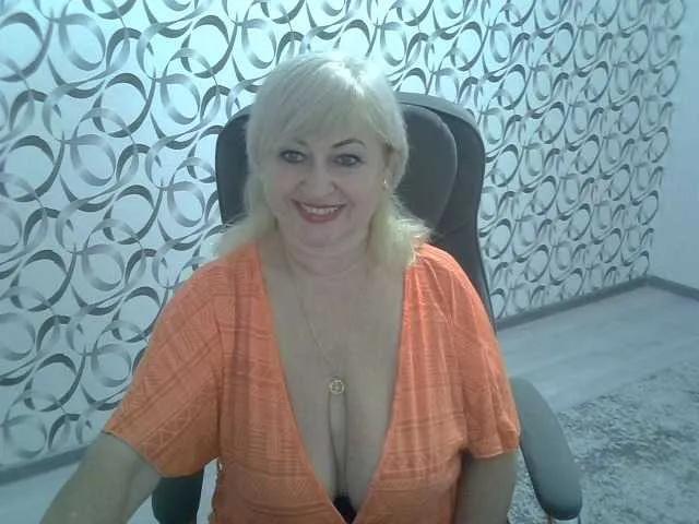 Offline helen88888 on BongaCams