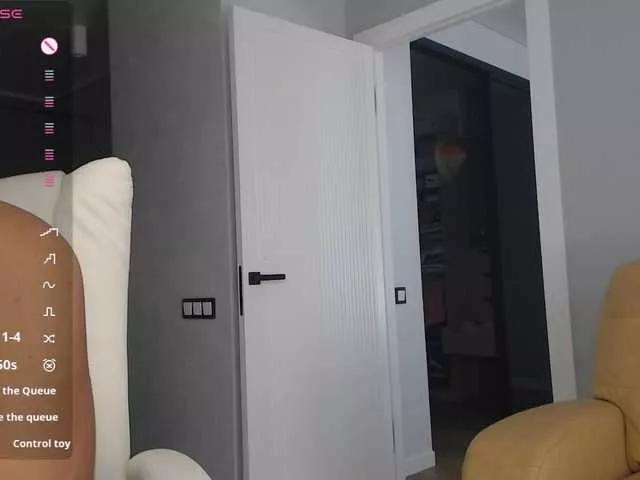 Freechat hold-me-tight on BongaCams