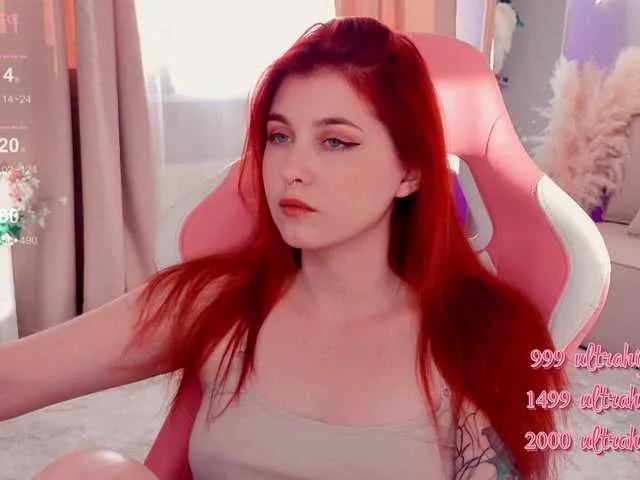 Offline HoneyCherry on BongaCams