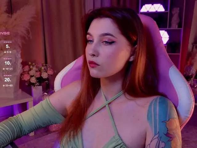 Offline HoneyCherry on BongaCams