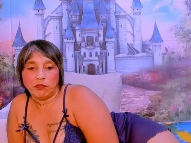 Offline indianroxy on BongaCams