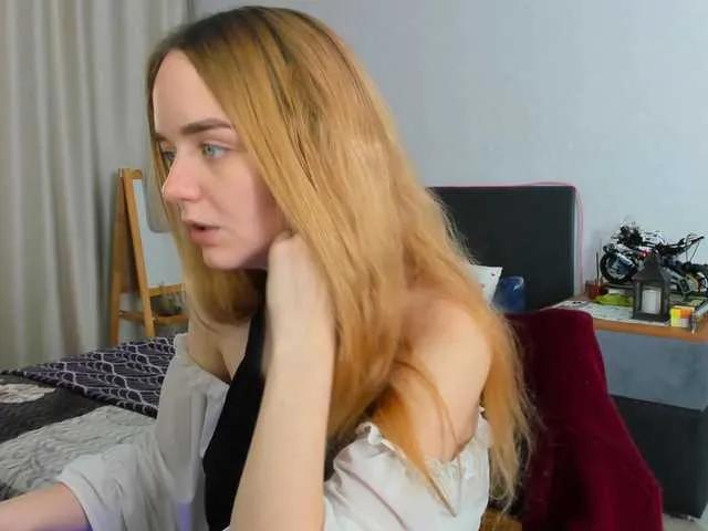 Offline JanetShy on BongaCams