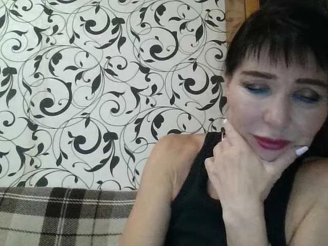 Offline JeaneDavis on BongaCams