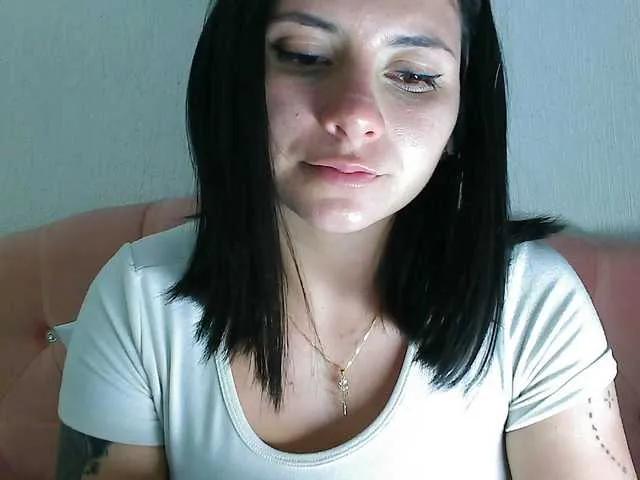 Offline JenellKurtz on BongaCams