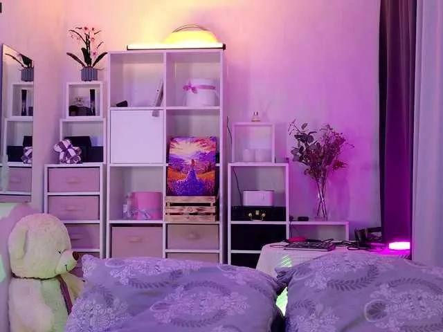 Karamelsw on BongaCams 