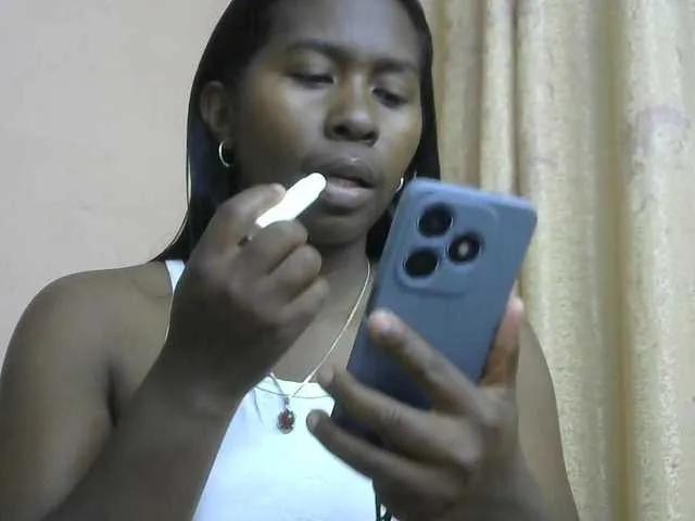 Offline Katty-12 on BongaCams