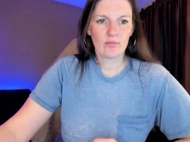 Offline KellyCarolina on BongaCams