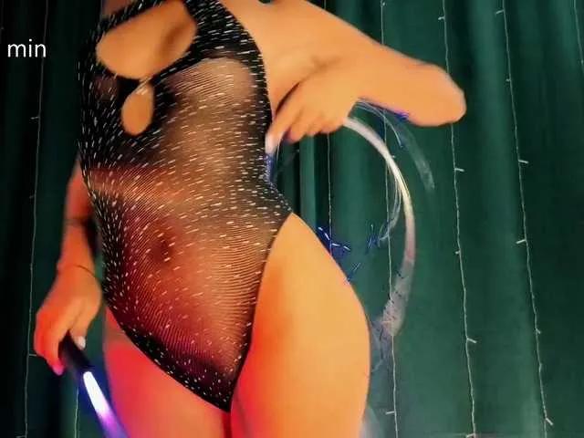 Offline KiraWhite on BongaCams