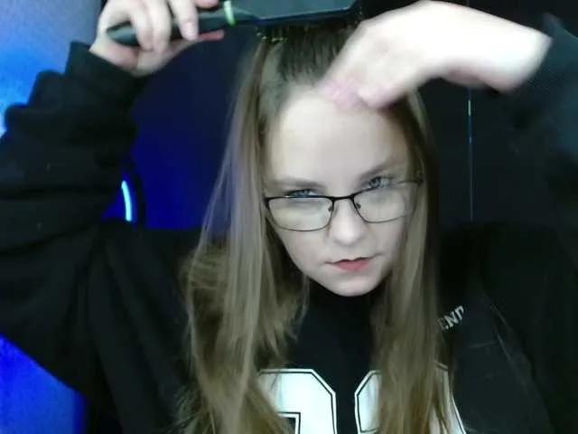 Offline KristiMur1 on BongaCams