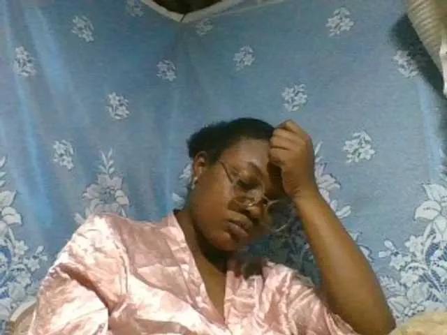 Offline Labella204 on BongaCams