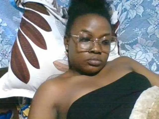 Offline Labella204 on BongaCams