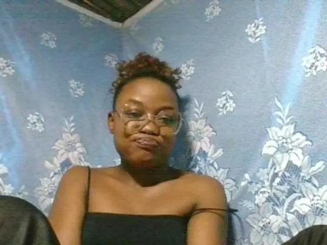 Offline Labella204 on BongaCams