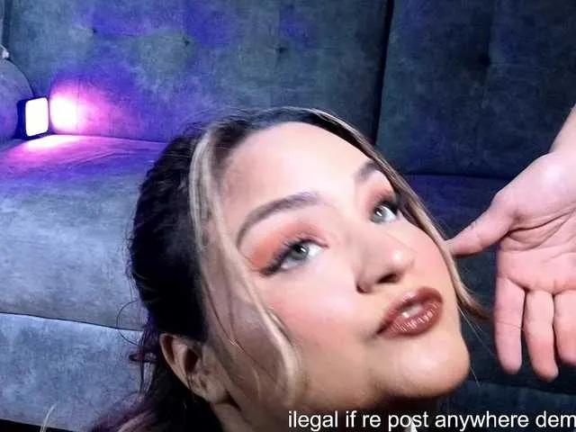 Offline lauralei01 on BongaCams