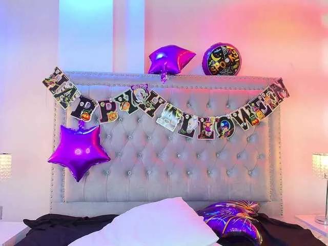 BongaCams Lia-adams is Freechat Lia-adams — I am drawn to the feeling of confidently surrendering to control. I enjoy the calm that obeying brings and the power that exists in surrender. I am inspired by those who guide with firmness, respect and a look that says it all.