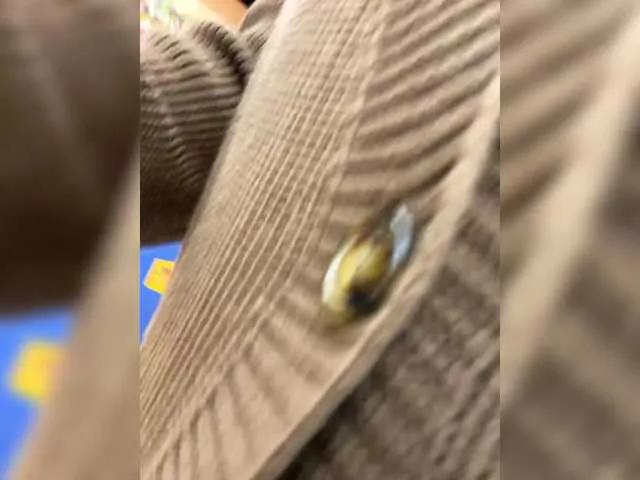 Offline Lisa1225 on BongaCams