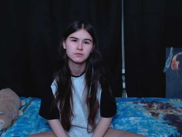 Offline littleowlx on BongaCams