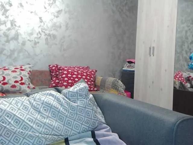 Offline LovePinkLilli on BongaCams